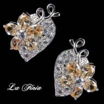 【La Finia】 晶鑽水晶耳環 (粉橘水晶)（顏色：【La Finia】 花嫁心情水晶耳環 粉橘水晶）